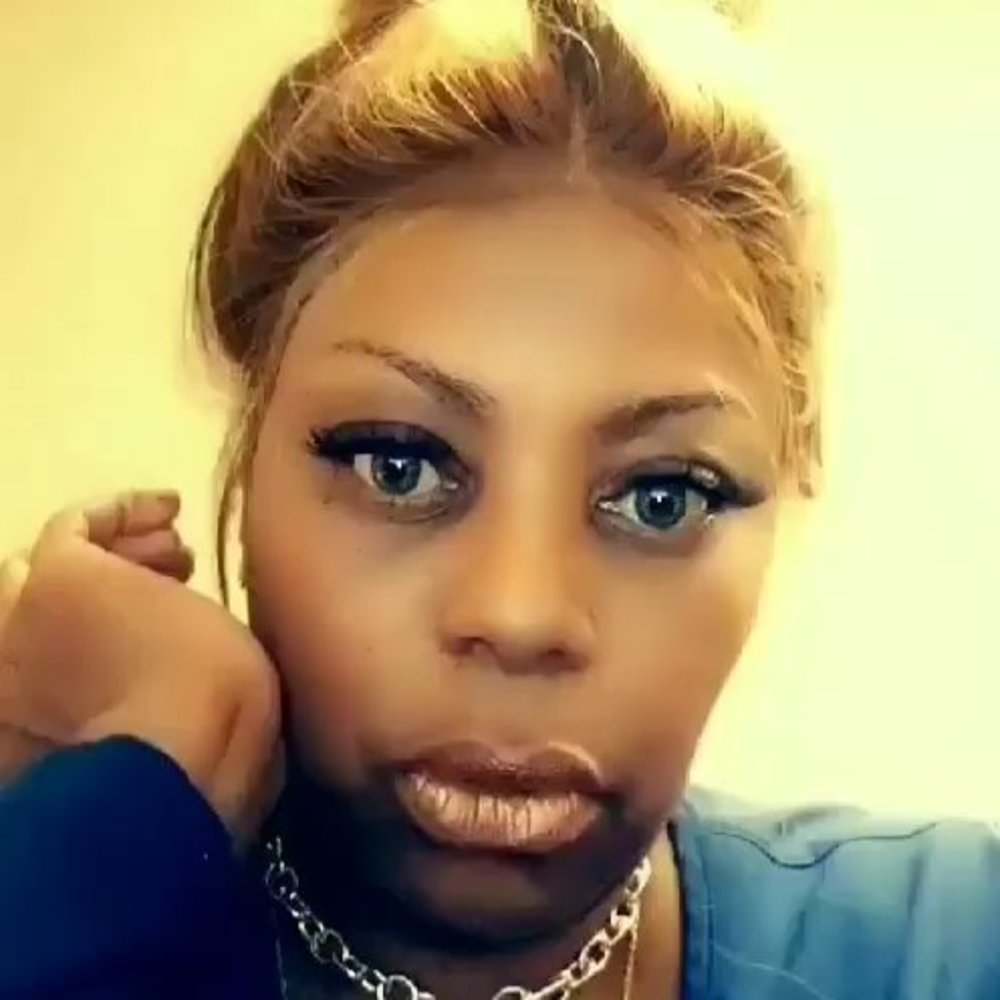 Meet your Posher, Latasha